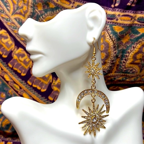 Jewelry - Galaxy Star Moon Bling set in Gold Earrings NEW!